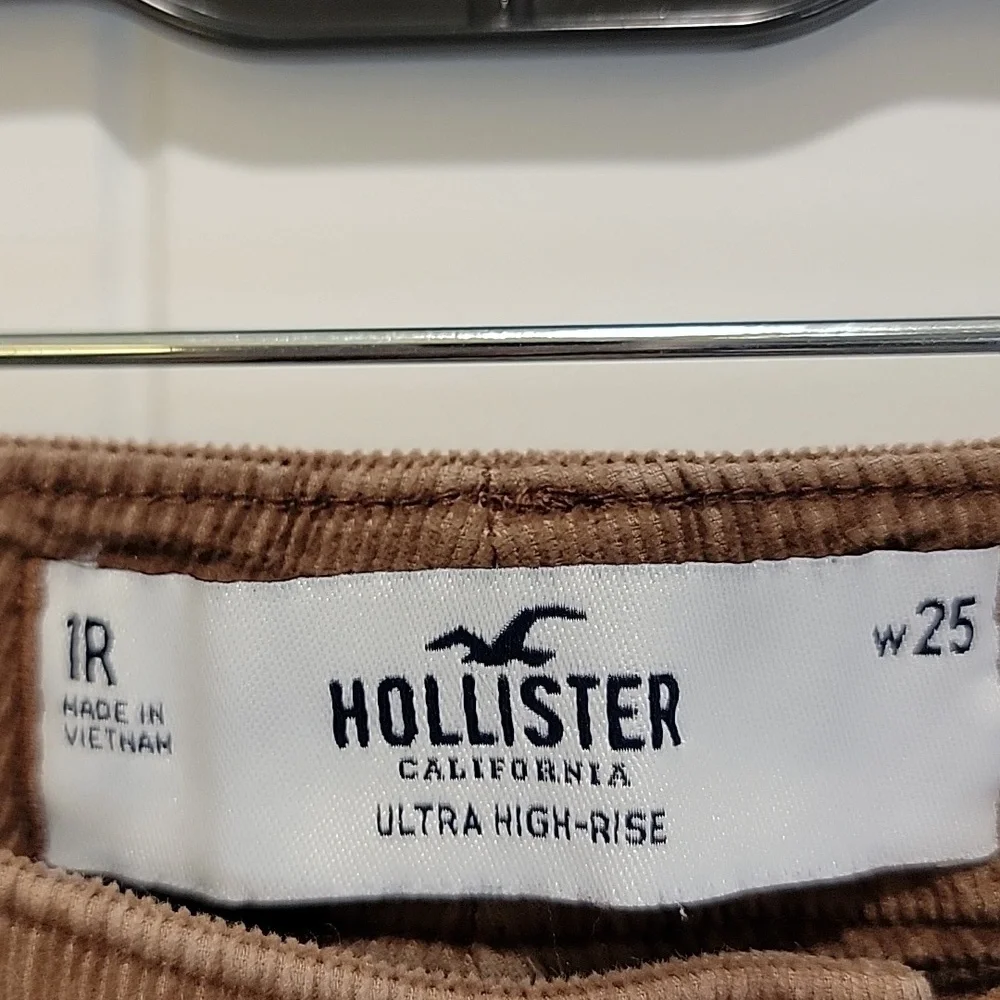 Hollister Brown Ultra High Rise Flare Corduroy Pants Size 1R - Picture 3 of 9